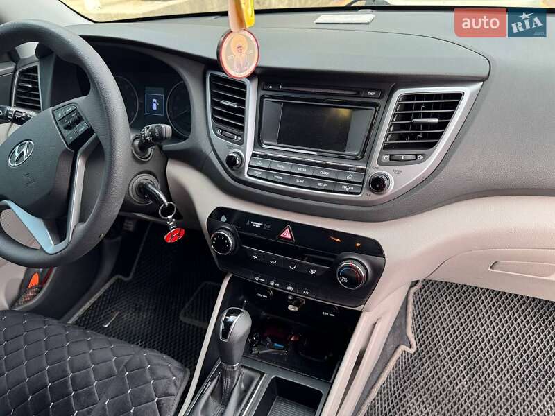 Позашляховик / Кросовер Hyundai Tucson 2017 в Кам'янець-Подільському