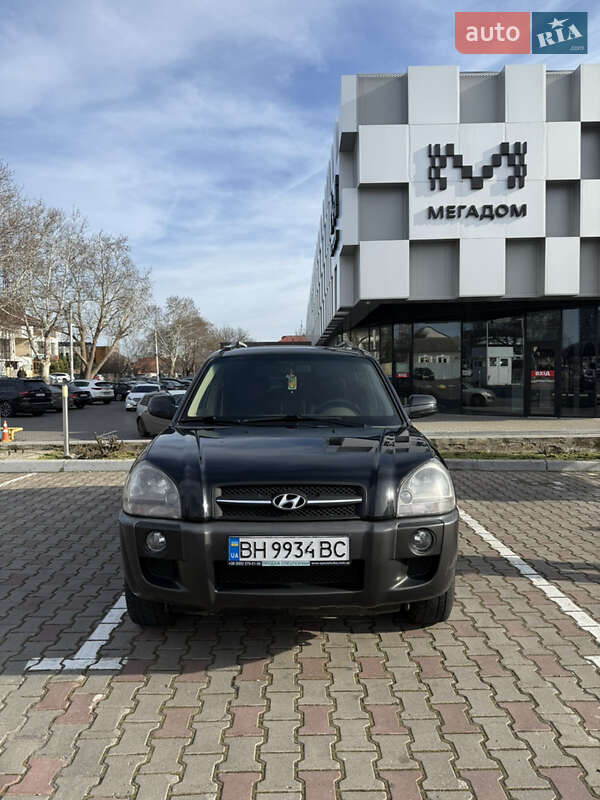 Внедорожник / Кроссовер Hyundai Tucson 2007 в 