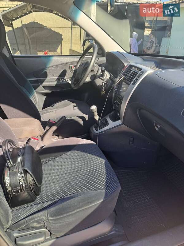 Позашляховик / Кросовер Hyundai Tucson 2007 в Харкові