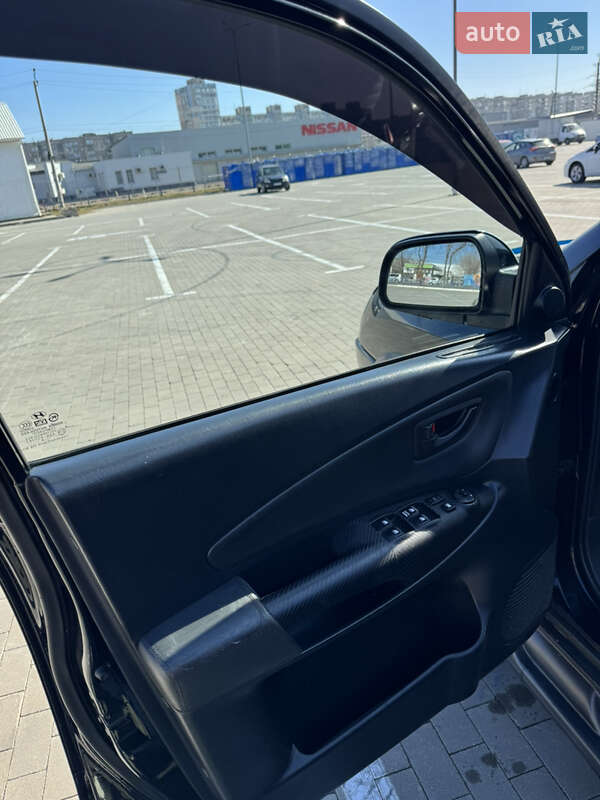 Позашляховик / Кросовер Hyundai Tucson 2006 в Одесі фото 10 Позашляховик / Кросовер Hyundai Tucson 2006 в Одесі