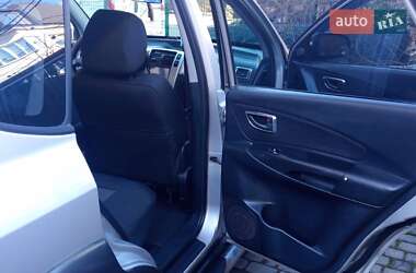 Внедорожник / Кроссовер Hyundai Tucson 2006 в 
