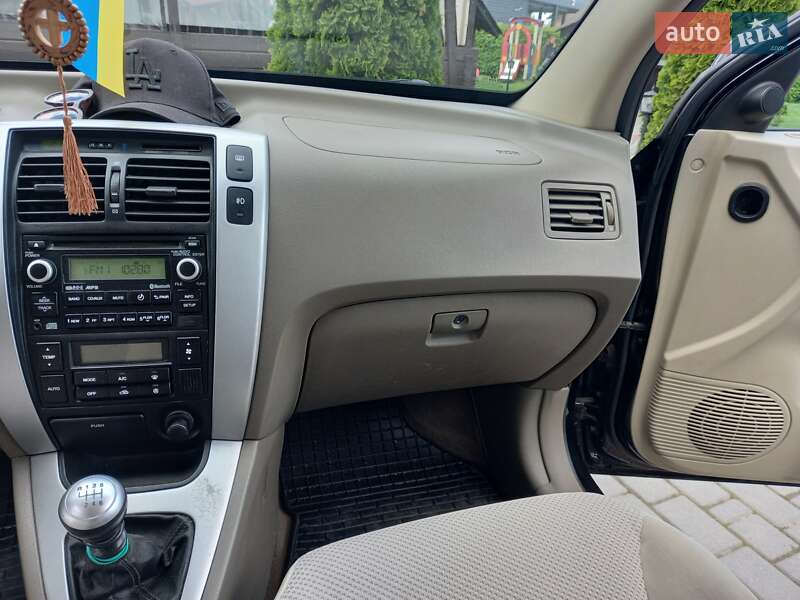 Позашляховик / Кросовер Hyundai Tucson 2008 в Косові