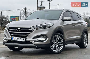 Внедорожник / Кроссовер Hyundai Tucson 2016 в 