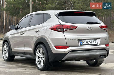 Внедорожник / Кроссовер Hyundai Tucson 2016 в 