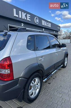 Внедорожник / Кроссовер Hyundai Tucson 2008 в 