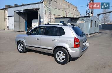 Внедорожник / Кроссовер Hyundai Tucson 2005 в 
