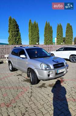 Внедорожник / Кроссовер Hyundai Tucson 2005 в 