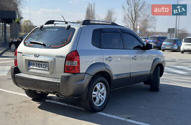 Внедорожник / Кроссовер Hyundai Tucson 2008 в 