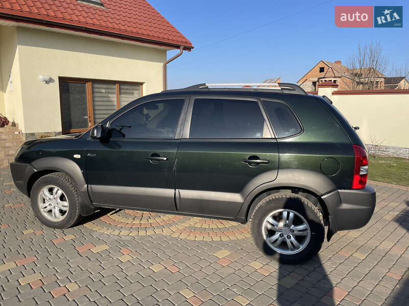 Позашляховик / Кросовер Hyundai Tucson 2008 в Львові