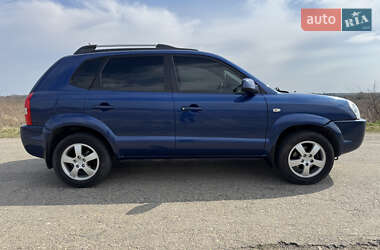 Внедорожник / Кроссовер Hyundai Tucson 2007 в 