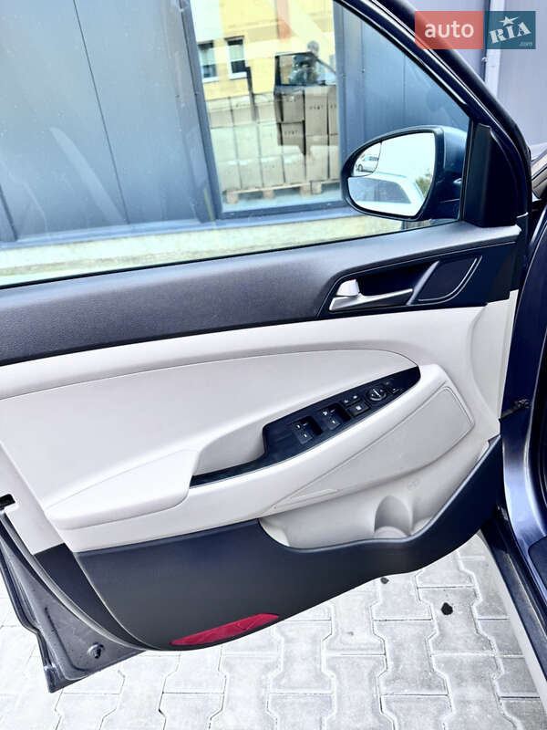 Внедорожник / Кроссовер Hyundai Tucson 2017 в Ивано-Франковске