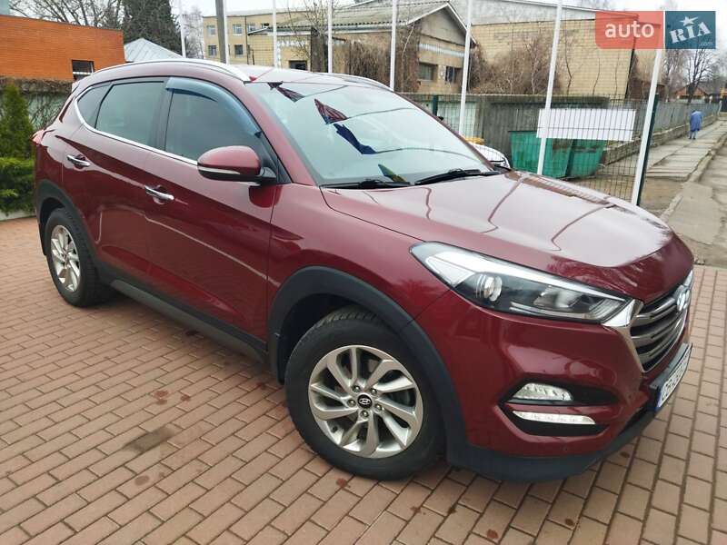 Внедорожник / Кроссовер Hyundai Tucson 2016 в Прилуках