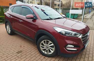 Позашляховик / Кросовер Hyundai Tucson 2016 в 