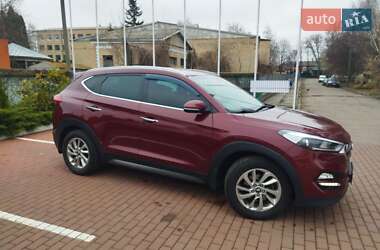 Позашляховик / Кросовер Hyundai Tucson 2016 в 