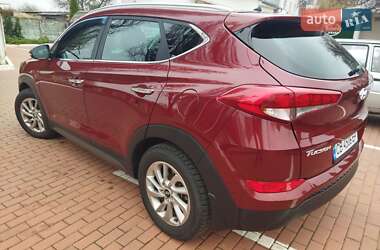 Позашляховик / Кросовер Hyundai Tucson 2016 в 