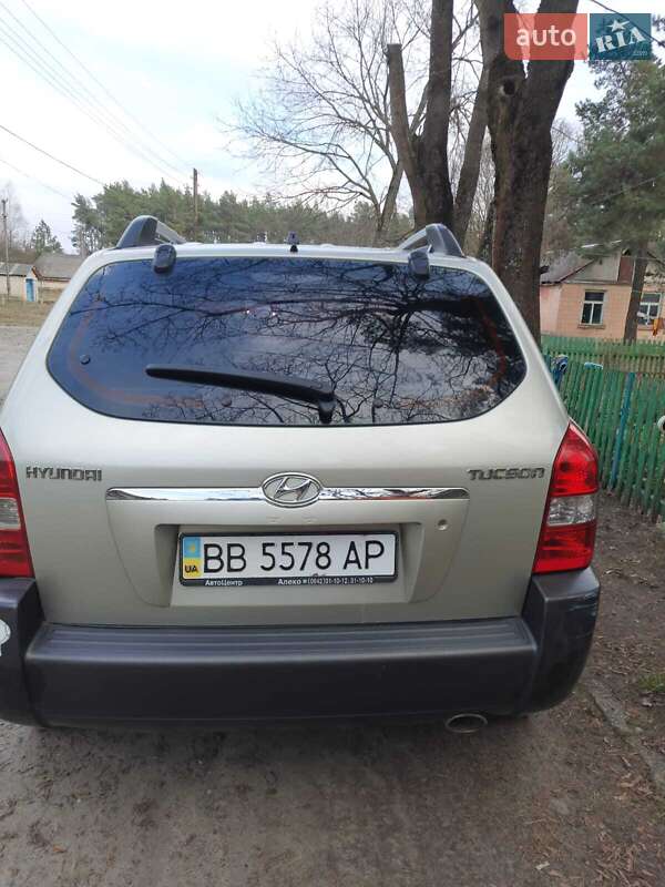 Позашляховик / Кросовер Hyundai Tucson 2006 в Маневичах