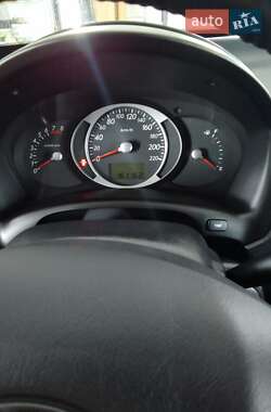 Внедорожник / Кроссовер Hyundai Tucson 2009 в 