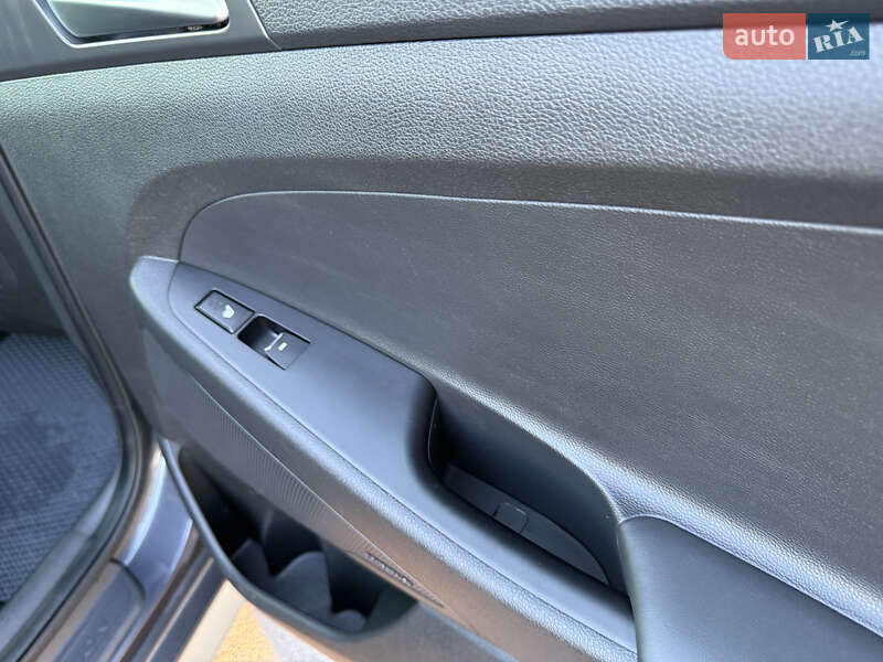 Внедорожник / Кроссовер Hyundai Tucson 2019 в Радивилове