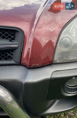 Внедорожник / Кроссовер Hyundai Tucson 2006 в 