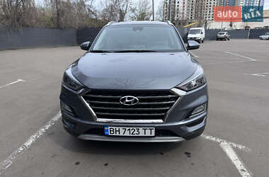 Позашляховик / Кросовер Hyundai Tucson 2019 в 