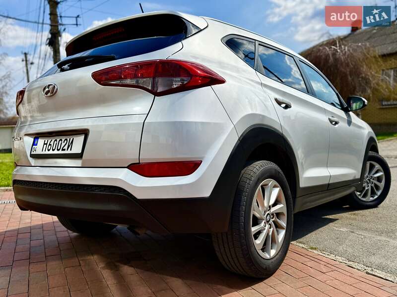 Позашляховик / Кросовер Hyundai Tucson 2016 в Дніпрі