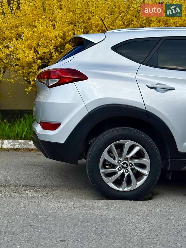 Позашляховик / Кросовер Hyundai Tucson 2016 в Дніпрі