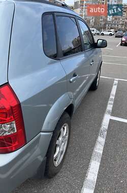 Внедорожник / Кроссовер Hyundai Tucson 2007 в 