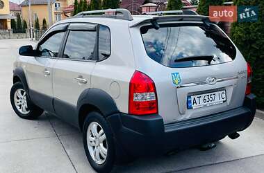 Позашляховик / Кросовер Hyundai Tucson 2006 в 