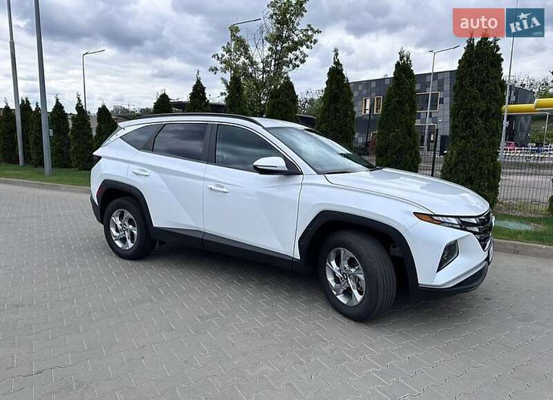 Позашляховик / Кросовер Hyundai Tucson 2022 в 