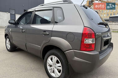 Позашляховик / Кросовер Hyundai Tucson 2008 в 