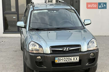 Внедорожник / Кроссовер Hyundai Tucson 2009 в 