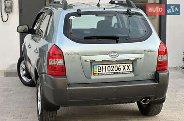 Внедорожник / Кроссовер Hyundai Tucson 2009 в 