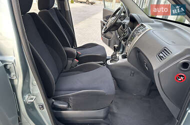Внедорожник / Кроссовер Hyundai Tucson 2009 в 