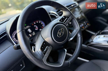Позашляховик / Кросовер Hyundai Tucson 2022 в 
