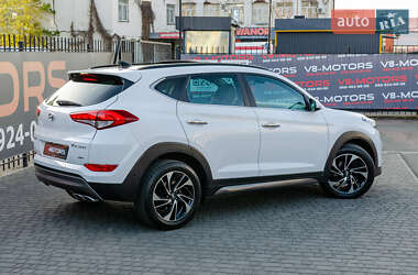 Внедорожник / Кроссовер Hyundai Tucson 2016 в 