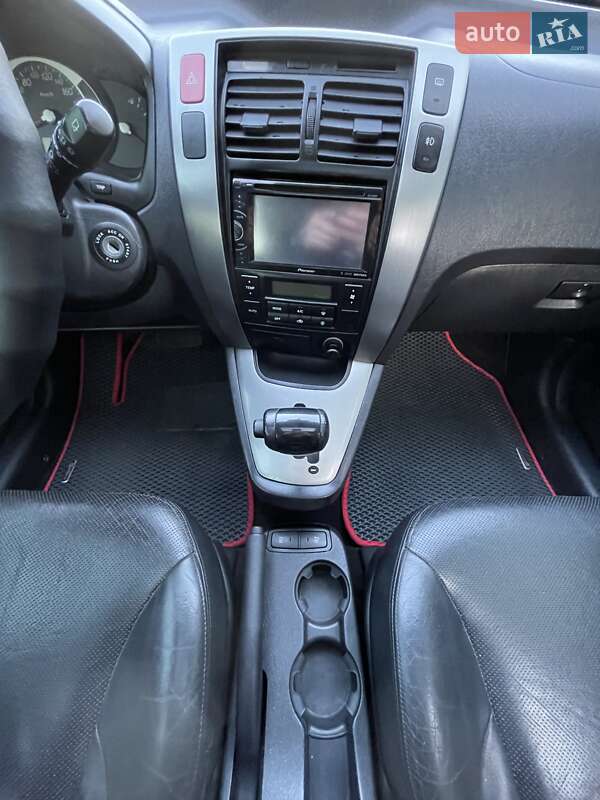 Позашляховик / Кросовер Hyundai Tucson 2009 в Харкові