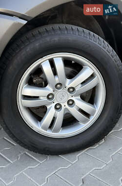Внедорожник / Кроссовер Hyundai Tucson 2007 в 