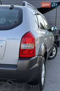 Внедорожник / Кроссовер Hyundai Tucson 2007 в 