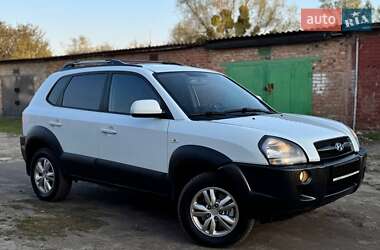 Позашляховик / Кросовер Hyundai Tucson 2012 в 