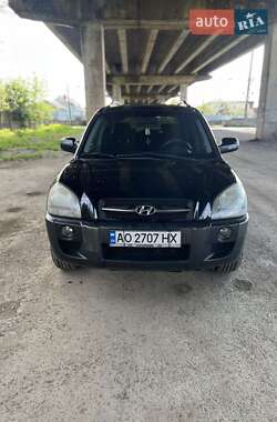 Внедорожник / Кроссовер Hyundai Tucson 2006 в 