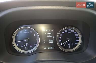 Внедорожник / Кроссовер Hyundai Tucson 2017 в 