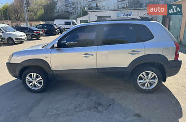 Позашляховик / Кросовер Hyundai Tucson 2010 в 