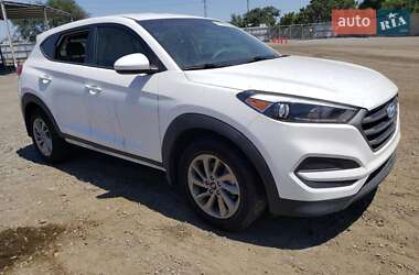 Позашляховик / Кросовер Hyundai Tucson 2016 в 