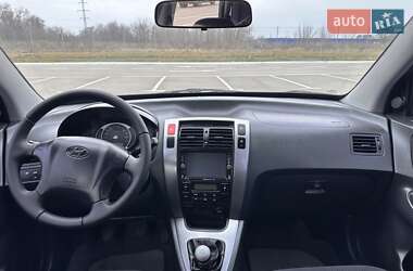 Внедорожник / Кроссовер Hyundai Tucson 2009 в 