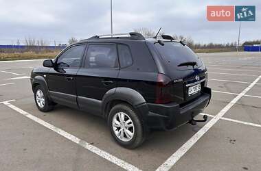 Внедорожник / Кроссовер Hyundai Tucson 2009 в 