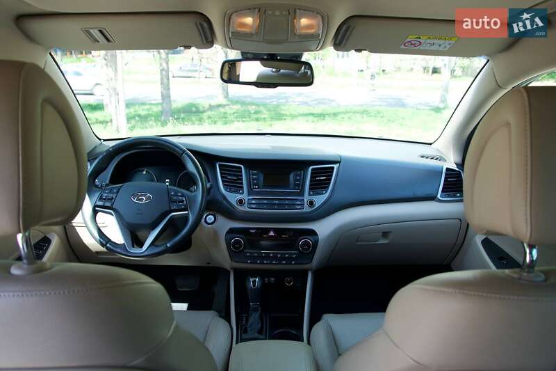 Внедорожник / Кроссовер Hyundai Tucson 2017 в Черновцах