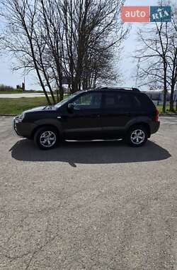 Внедорожник / Кроссовер Hyundai Tucson 2008 в 