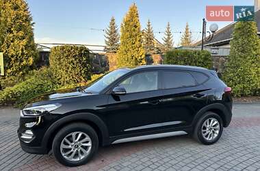 Позашляховик / Кросовер Hyundai Tucson 2016 в 
