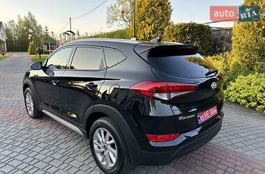 Позашляховик / Кросовер Hyundai Tucson 2016 в 