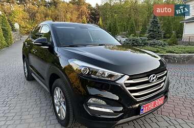 Позашляховик / Кросовер Hyundai Tucson 2016 в 
